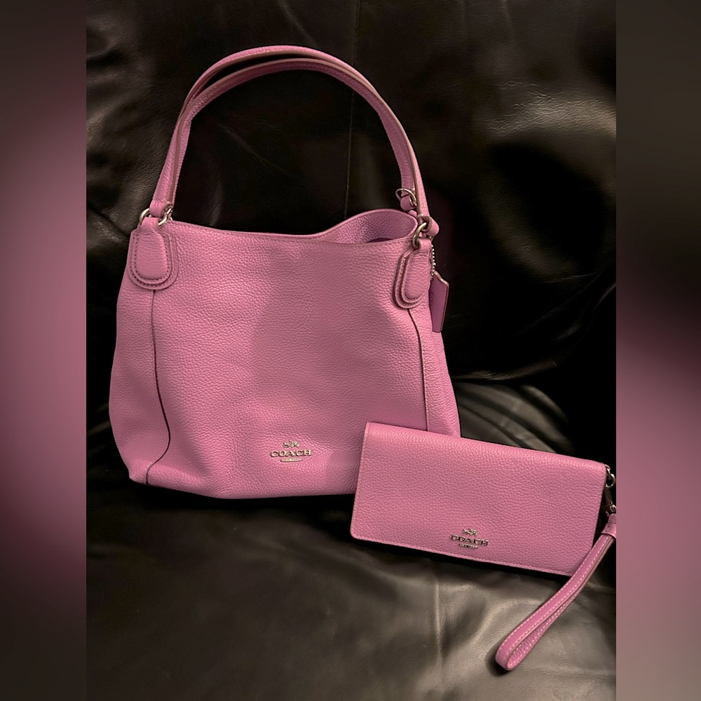 Coach Pebbled Leather Bag & Wallet in a pretty Purple/Lilac color.